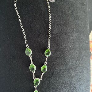 Elegant Green Teardrop Necklace